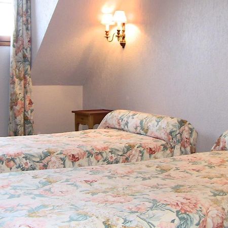 Logis Hotel Auberge Des Potiers Jouy-le-Potier Номер фото